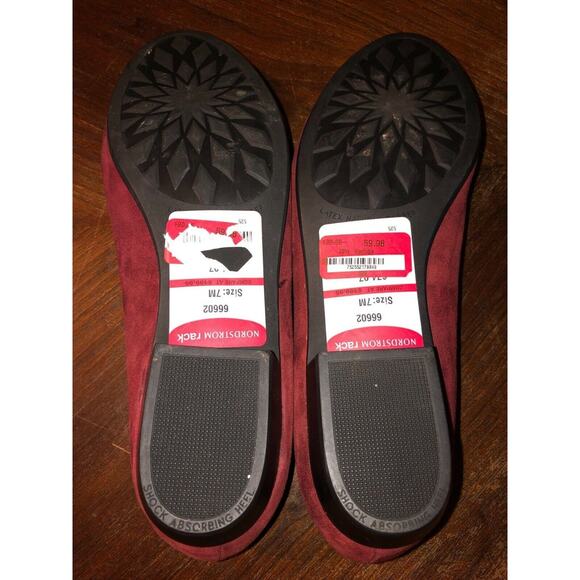 Munro America Cranberry Red Loafers 7M - Picture 6 of 7